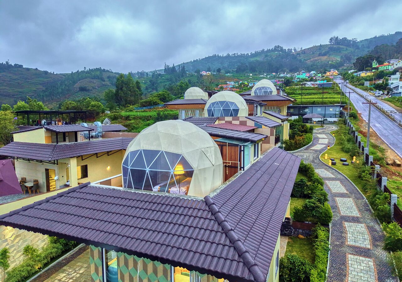 Design Room, Balcony, Mountain View | Exterior