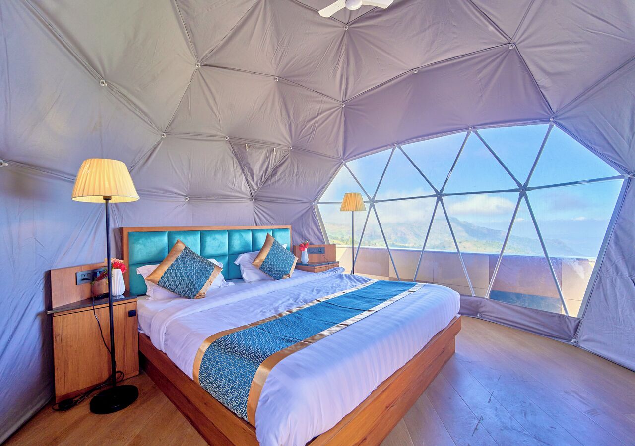 Design Room, Balcony, Mountain View | Desk, laptop workspace, free WiFi