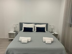 Double Room | Iron/ironing board, free WiFi