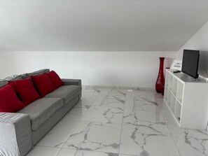 Double Room | Living area - In Barcelos View Lodge (Barcelos)