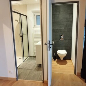 Bathroom - ZEcamping piscine chauffée chiens acceptés locatif LV BBQ 36m2 2 pers (Vendoire)