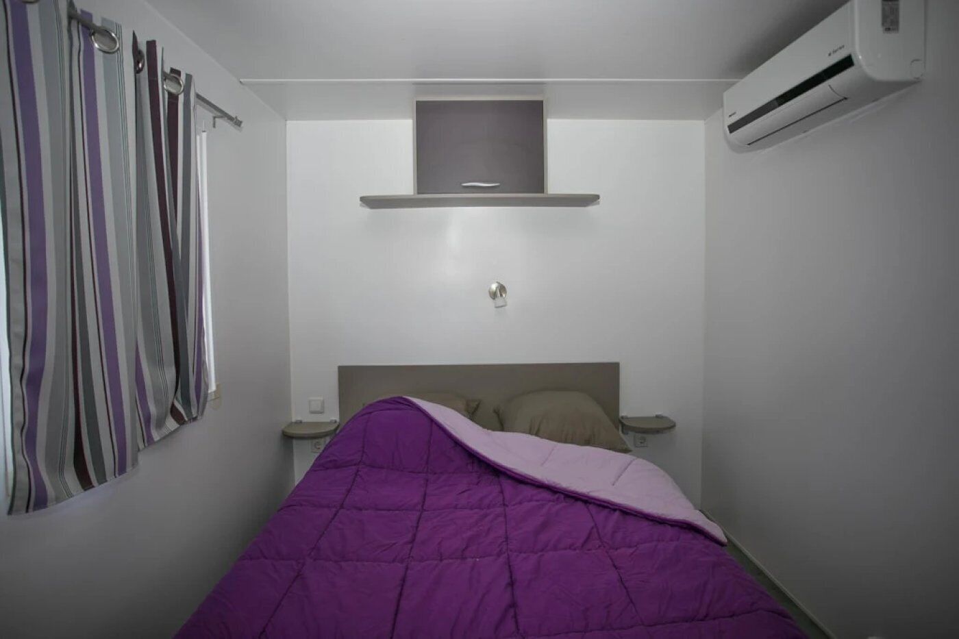 1 camera, Wi-Fi (a pagamento)