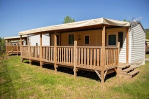 Exterior - ZEcamping 4 étoiles pataugeoire dog friendly sauna locatif TV 32m2 (Foix)