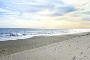 On the beach - Beachfront Grand Isle Retreat | Sleeps 10 by Shaw South (Grand Isle)