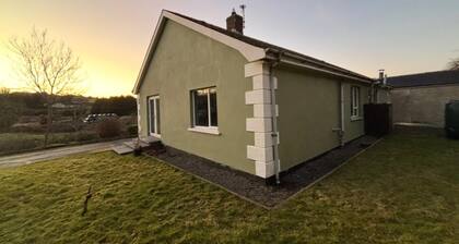 Christinas Cottage - Family- Garden-wifi-sleeps 6