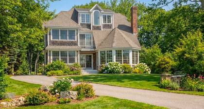 Town & Tide Home for 8