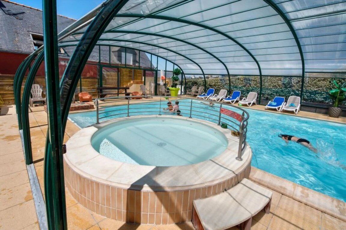 Piscine couverte, piscine chauffée