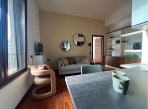 House, Smoking - Garibaldi - Bright Cozy 1 BR in the Heart of Brera (Milan)