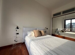 아파트, 흡연 | 1 개의 침실