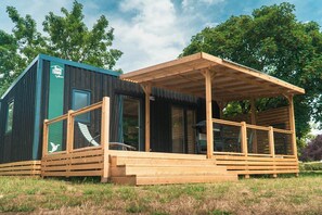 Exterior - ZEcamping 3* familial piscine chauffée locatif TV LV clim 29m2 4 pers (Sully-sur-Loire)