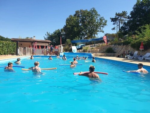 ZEcamping 4* familial toboggans bien-être locatif BBQ 6 pers