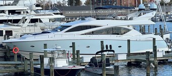 Luxury 75ft Yacht with Captain, flybridge with bar, 4 ensuite Staterooms.