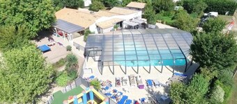 Camping 4 étoiles - Piscine  - ccbcbgh