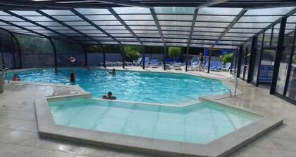 ZEcamping 4* piscine couverte dog friendly jacuzzi mobil-home BBQ 24m2