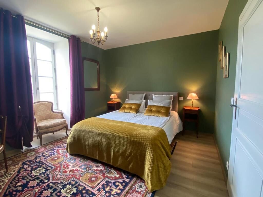 Iron/ironing board, free WiFi, wheelchair access