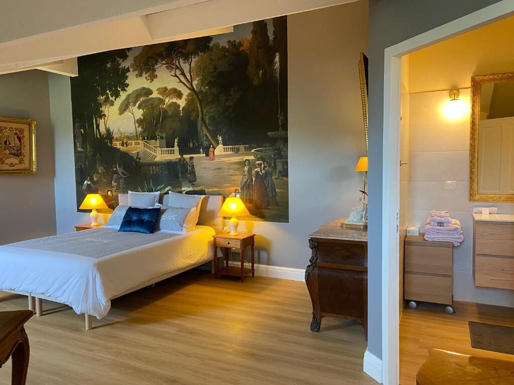 Iron/ironing board, free WiFi, wheelchair access