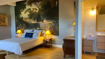 Iron/ironing board, free WiFi, wheelchair access