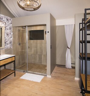 Chambre Deluxe Double ou avec lits jumeaux, balcon | Salle de bain