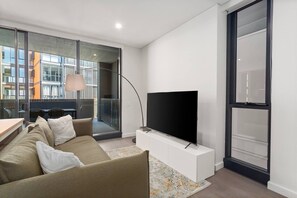 Living area - Zetland Nook Simple Living near Dining and Transport (Zetland)