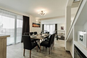 Dining - Villa Morska vila with pool and spectacular views in a small fishing village. (Vinišće)