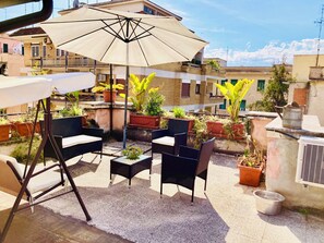 Terrace/patio - The Little House of St. John 1924 (Roma)