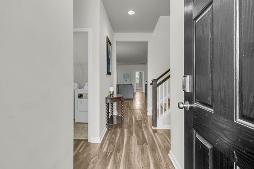 Quiet 3 Bedroom Escape in Ladson with  2 Car Garage