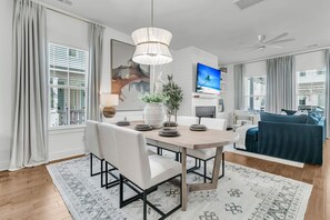 Dining - 4-Bd Coastal Retreat Pool, Dock, Lowcountry Living (Hanahan)