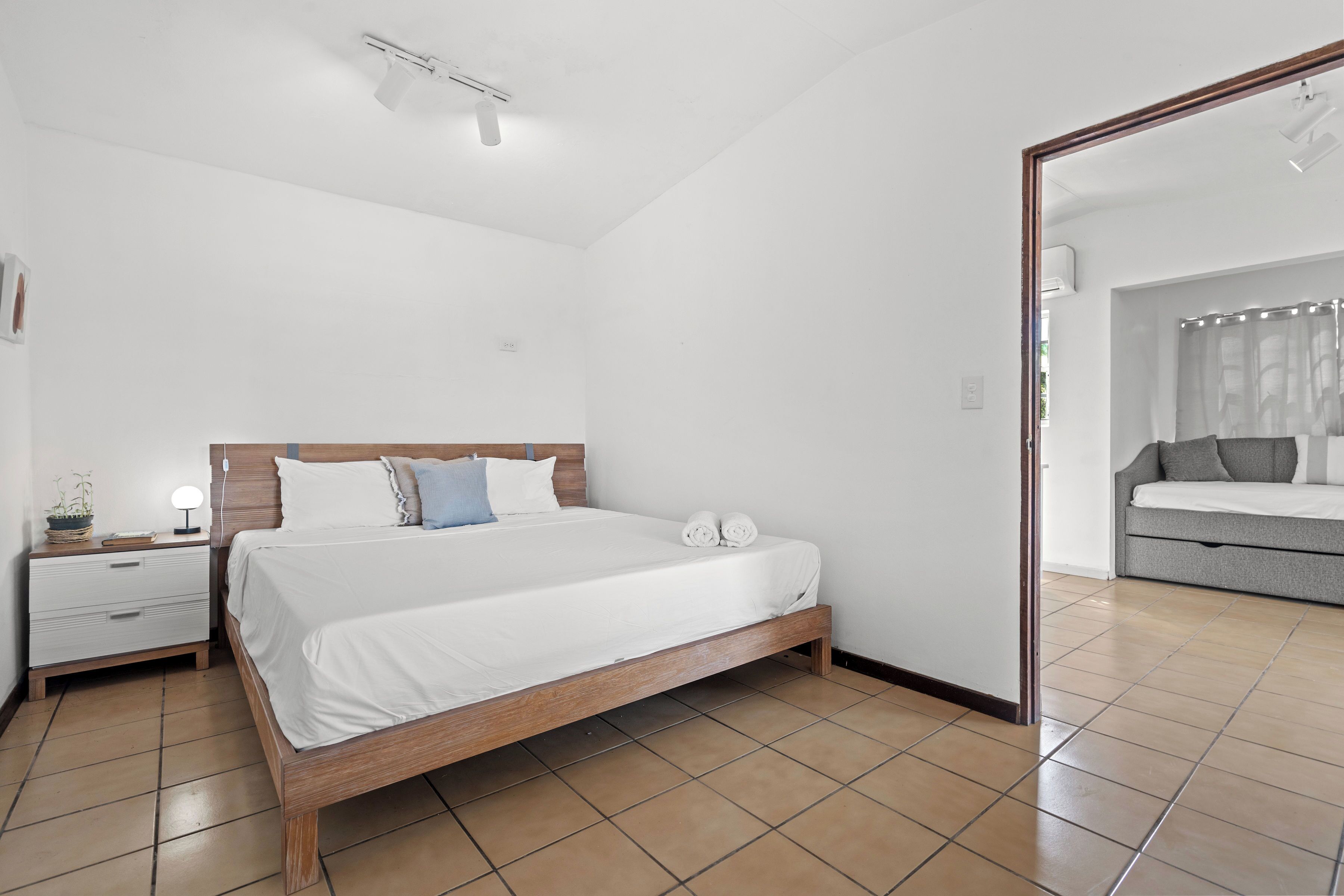 Deluxe House | Free WiFi