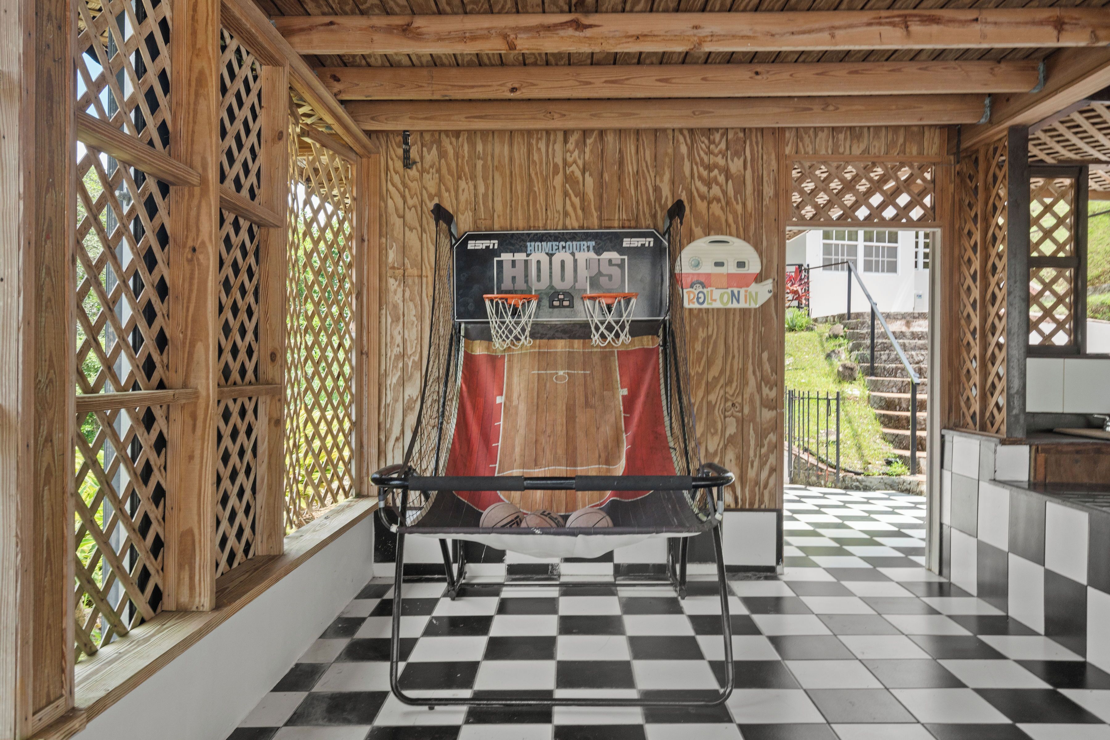 المنشأة من الداخل