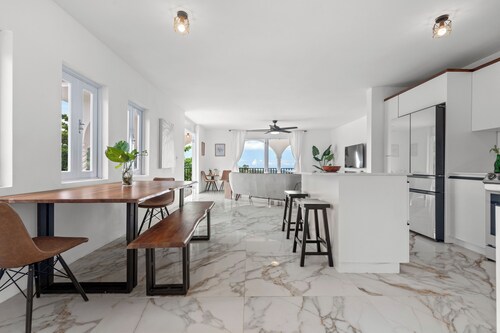 180 Montmare by Otium