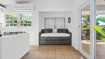 Deluxe House | Interior