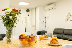 Dining - Apartment 'L'îlot Narrossais Idéal Curistes 4' – Conciergerieland (Narrosse)