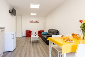 Dining - Apartment 'L’îlot Narrossais Idéal Curistes 8' – Conciergerieland (Narrosse)
