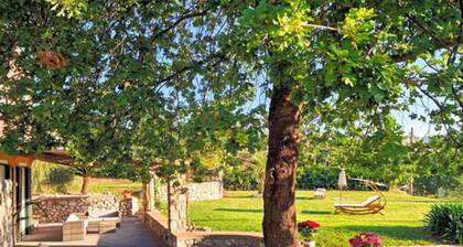 Villa Coralia with a sea view - a 10-minute walk to the Piazzetta