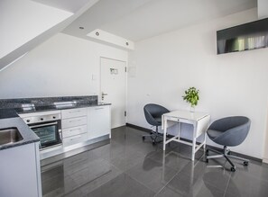 Suite | Private kitchen - Hotel Kernhof Self Check-in (Zürich)