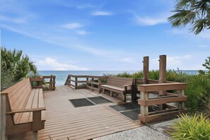 Terrace/patio - Seagrove Crush- Renovated- Steps to Private Beach! (Santa Rosa Beach)