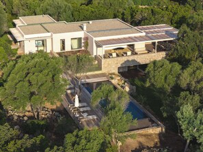 Exterior - Contemporary sea-view villa with large infinity pool and walking distance to the beach (Zonza)