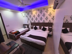 Family Triple Room | Desk, laptop workspace, free WiFi - HOTEL SR PALACE NEAR IGI DELHI AIPRORT (New Delhi)