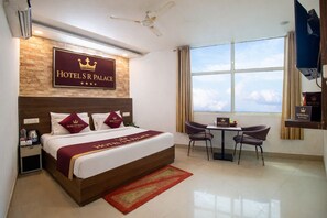 Deluxe Double or Twin Room - HOTEL SR PALACE NEAR IGI DELHI AIPRORT (New Delhi)