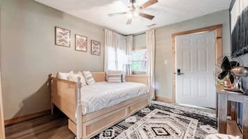 5 chambres, fer et planche Ă repasser, Wi-Fi, draps fournis