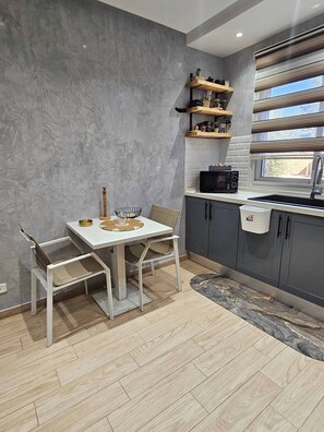 วิลล่า, 5 ห้องนอน, สูบบุหรี่ได้, สระว่ายน้ำส่วนตัว | ร้านอาหาร