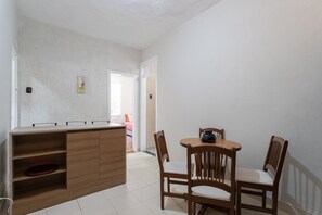 House, Smoking | 2 bedrooms - Casa c Garagem e Varanda a 400 m do Museu Imperial (Petrópolis)