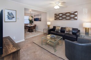 Living area - 1BR with Easy Access to Uptown (Charlotte)