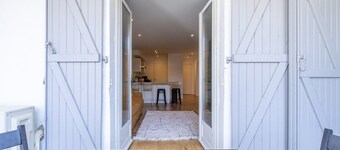 'New Duplex in City Center' Apartment – Ideal for Spa Guests with Balcony – Conciergerieland