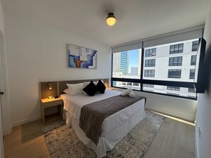 1 bedroom, desk, iron/ironing board, WiFi - 1-Bed · FIFA Fan Fest · Metromover & Brightline (Miami)
