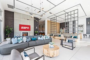 Lobby - 3BR Luxe Retreat: Pool & Spa (San Diego)