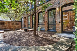 Exterior detail - Luxe Historic 2BR/1BA Suite Steps from Wilmington Riverwalk (Wilmington)