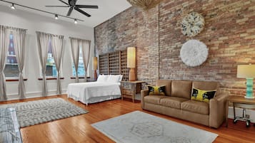 1 bedroom, desk, iron/ironing board, internet