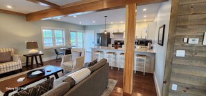 Living area - The Twilight Suite 2-bedroom condo on Moosehead Lake in tranquil Greenville (Greenville)