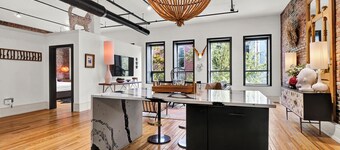 Historic Downtown Wilmington 6BR/4BA Luxury Penthouse | Sleeps 20
